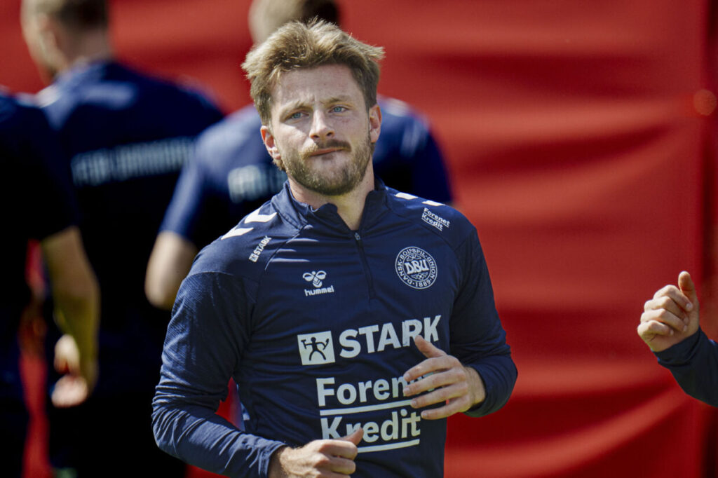 National team player’s club has taken a swipe at all the experts