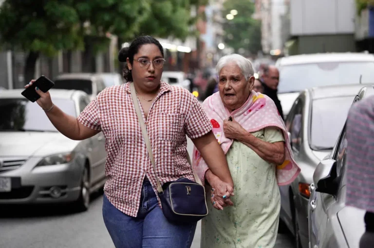 Venezuela Struck by Strong Earthquake on National Holiday