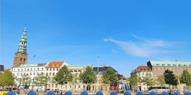 Copenhagen: Where History and Modernity Unite in Harmony Copenhagen: Where History and Modernity Unite in Harmony